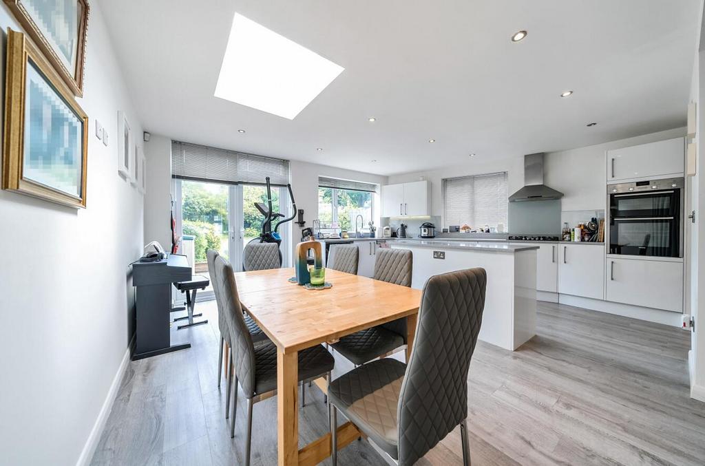 Davidson Frost-Wellings, DFW, Alders Road, Edgware
