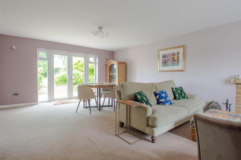 7 Bartlow Road, Castle Camps, Cambridge, CB21 4SY