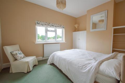 7 Bartlow Road, Castle Camps, Cambridge, CB21 4SY