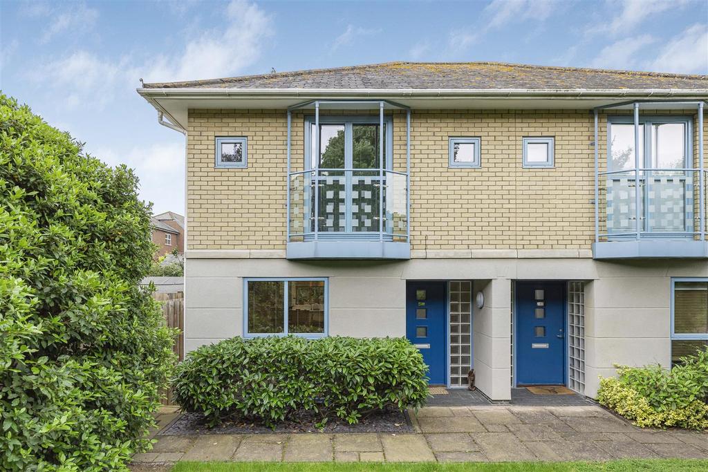 Hurdles Way, Duxford CB22 2 bed semidetached house for sale £285,000