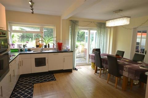 4 bedroom house to rent, Tuffnells Way, Harpenden