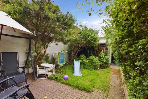131 Upper Wickham Lane, Welling, DA16 3AQ