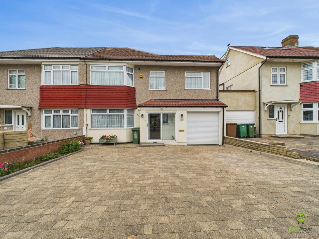 Presented by Nicoleta at Ewe Move Bexleyheath and D
