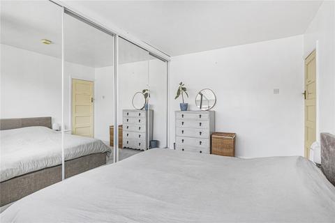 74 Bramdean Crescent, London, SE12 0UH