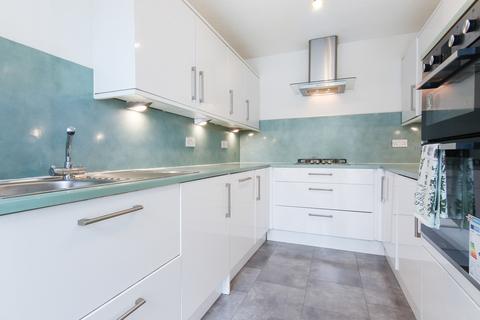 34 Braehead Avenue, Edinburgh, EH4 6QN