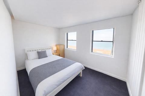 2 bedroom flat to rent, Marine Parade, Brighton, BN2