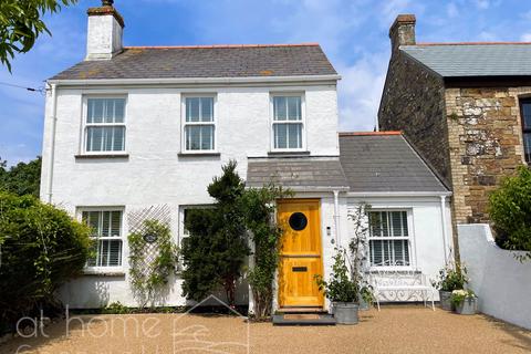 2 bedroom link detached house for sale, Holywell Road, Newquay TR8