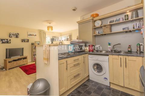 2 bedroom flat for sale, Spencers Wood, Bolton BL7