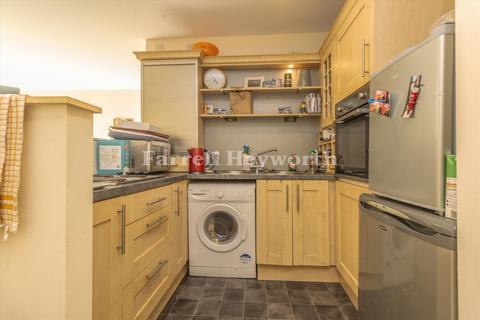 2 bedroom flat for sale, Spencers Wood, Bolton BL7