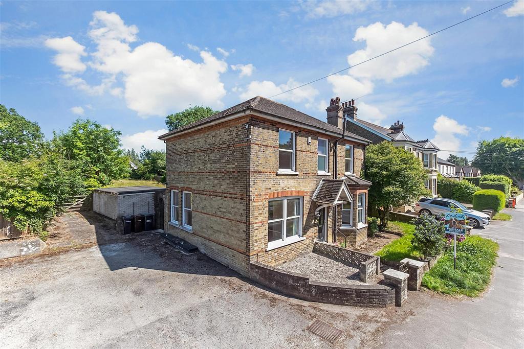Wrotham Road, Meopham, Kent 4 bed detached house for sale £1,200,000