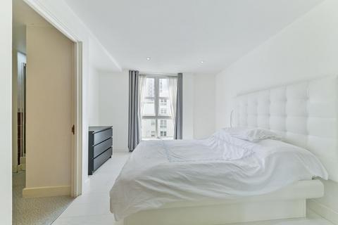 2 bedroom apartment for sale, Barrier Point Road, Royal Wharf, E16