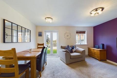 3 bedroom semi-detached house for sale, 2 Twickenham Court, Whitby