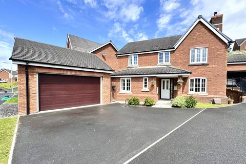 4 bedroom detached house for sale, Llwydcoed, Aberdare CF44