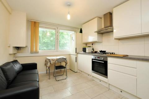 4 bedroom flat to rent, Georges Road, Holloway