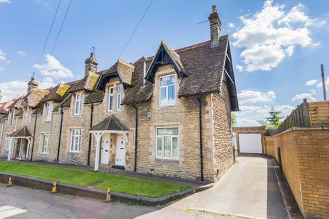 2 bedroom cottage for sale, Lime Street, Irthlingborough NN9