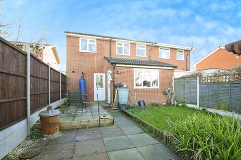 3 bedroom semi-detached house for sale, Minions Close, Atherstone