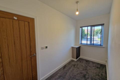 3 bedroom detached house to rent, Spring Lane, Lambley, Nottingham, Nottinghamshire, NG4 4PE