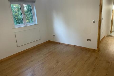 2 bedroom flat to rent, Derby Road, Nottingham NG7