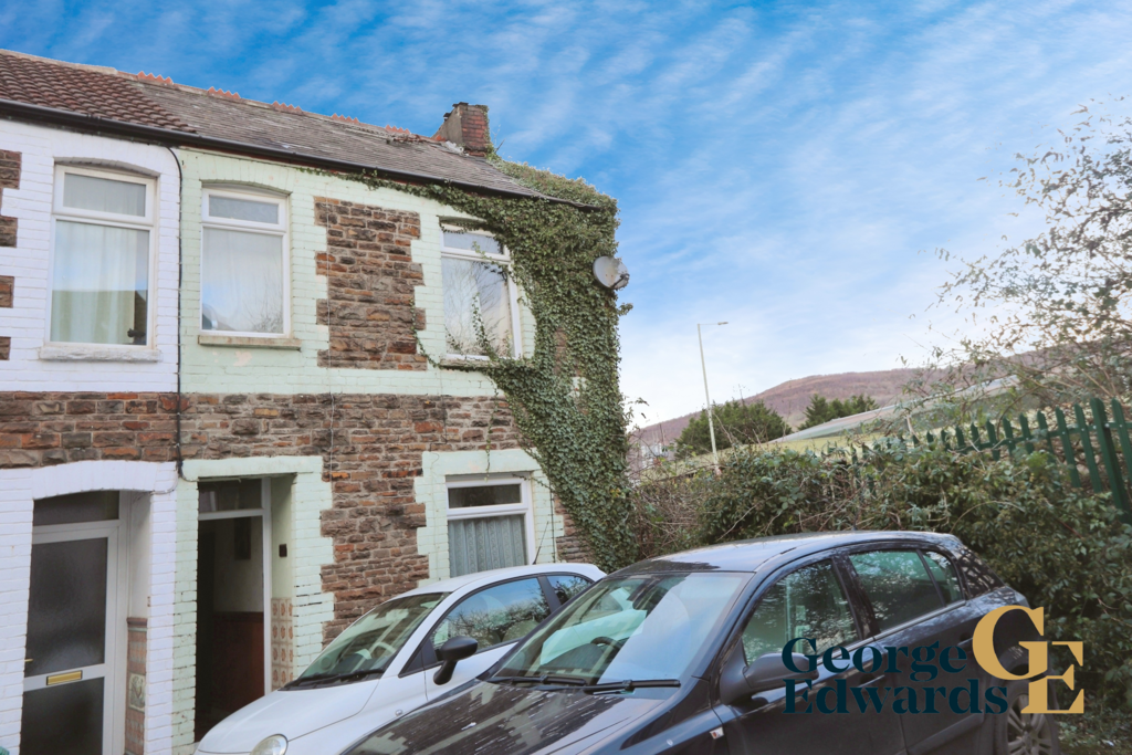Anchor Street Taffs Well CF15 7 4 bed end of terrace house for sale £