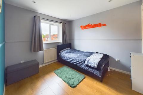 2 Armada Close, Churchdown, Gloucester, GL3 1ND