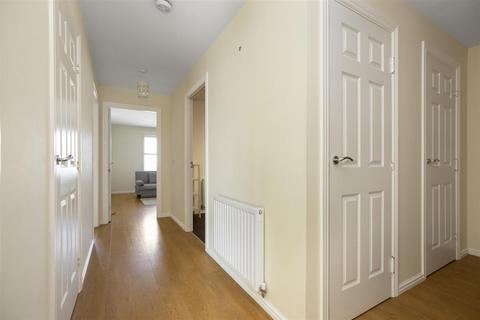 2 bedroom flat for sale, 117 Lady Campbells Court, Dunfermline, KY12 0LE