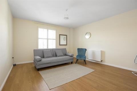 2 bedroom flat for sale, 117 Lady Campbells Court, Dunfermline, KY12 0LE