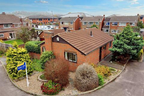 Empingham Close, Toton