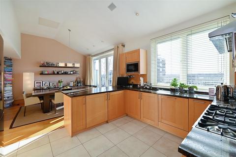 3 bedroom apartment for sale, Coleridge Gardens, Chelsea, SW10