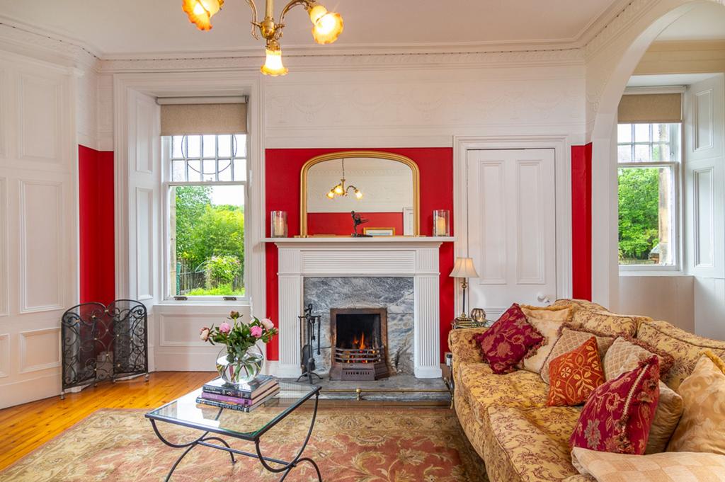 Formal lounge
