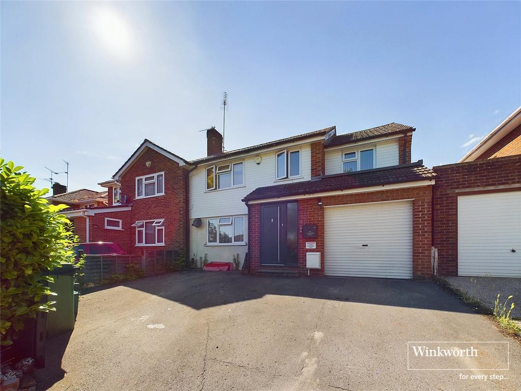 Fairford Road, Tilehurst, Reading... 4 bed semidetached house for sale