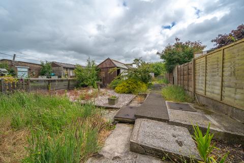 3 bedroom end of terrace house for sale, Cornwall Avenue, Buxton, Derbyshire, SK17