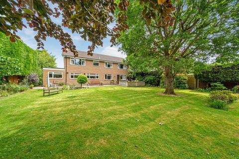 5 bedroom detached house for sale, Guildford Road, West End, Woking, Surrey, GU24