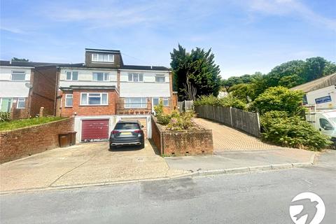 4 bedroom end of terrace house to rent, Beacon Road, Chatham, Kent, ME5