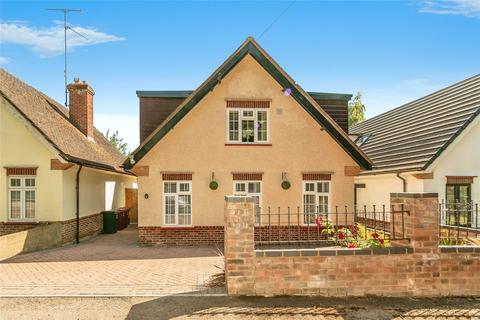 4 bedroom detached house for sale, Upavon Drive, Reading, Berkshire, RG1