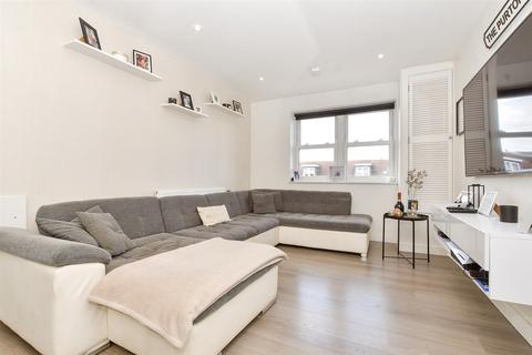 2 bedroom flat for sale, London Road, Sutton, Surrey