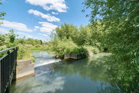 Flat 1, 2 Hyde Meadow View, Witney, OX28 6FP