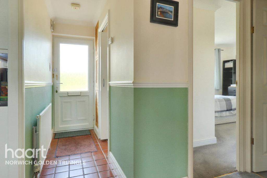 Buckland Rise, Norwich 3 bed detached bungalow for sale £350,000