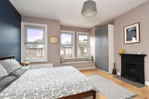 4 bedroom terraced house for sale, Lutwyche Road, London, SE6 4EP