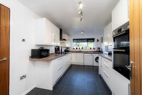 4 bedroom semi-detached house for sale, Chatsworth Drive, Sittingbourne, ME10