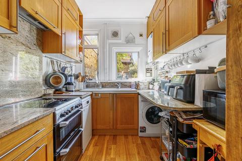 2 Saltcoats Road, London, W4 1AR