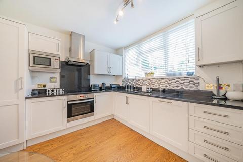 3 bedroom flat for sale, Sunningdale,  Berkshire,  SL5