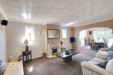 13 Vernon Close, Orpington, BR5 3AS