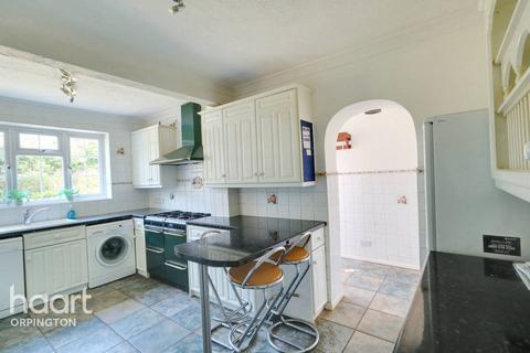 13 Vernon Close, Orpington, BR5 3AS