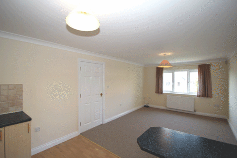 2 bedroom flat to rent, Peak House, Fareham PO16