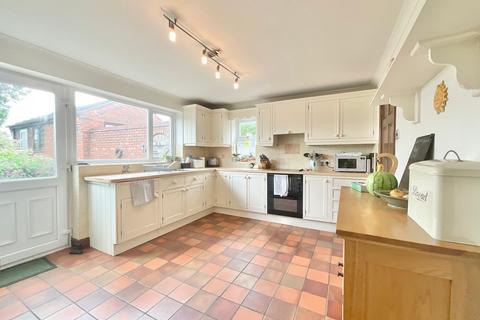 4 bedroom detached house for sale, Longhill Lane, Hankelow, CW3