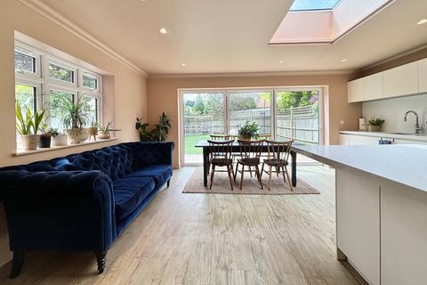 5 bedroom detached house for sale, Limewood Close, Langley Park, Beckenham, BR3