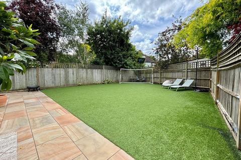 9 Limewood Close, Beckenham, BR3 3XW