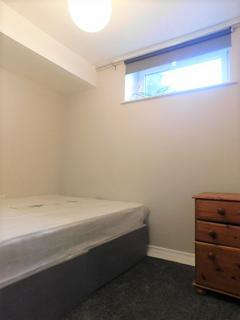 2 bedroom flat to rent, 240, Causewayside, Edinburgh, EH9 1UU