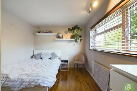 171 Blagdon Road, Reading, RG2 7NE