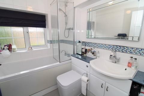 20 Chiltern Gardens, Bromley, BR2 0PT